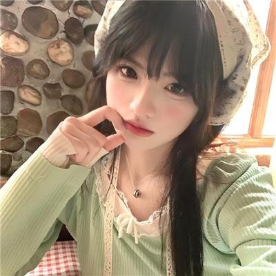 美女荒野逃亡